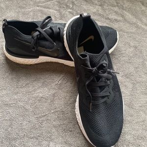 NIKE epic react black white shoes